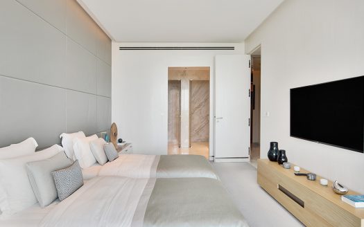 Iconic Luxurious Residence | Open Sea Views